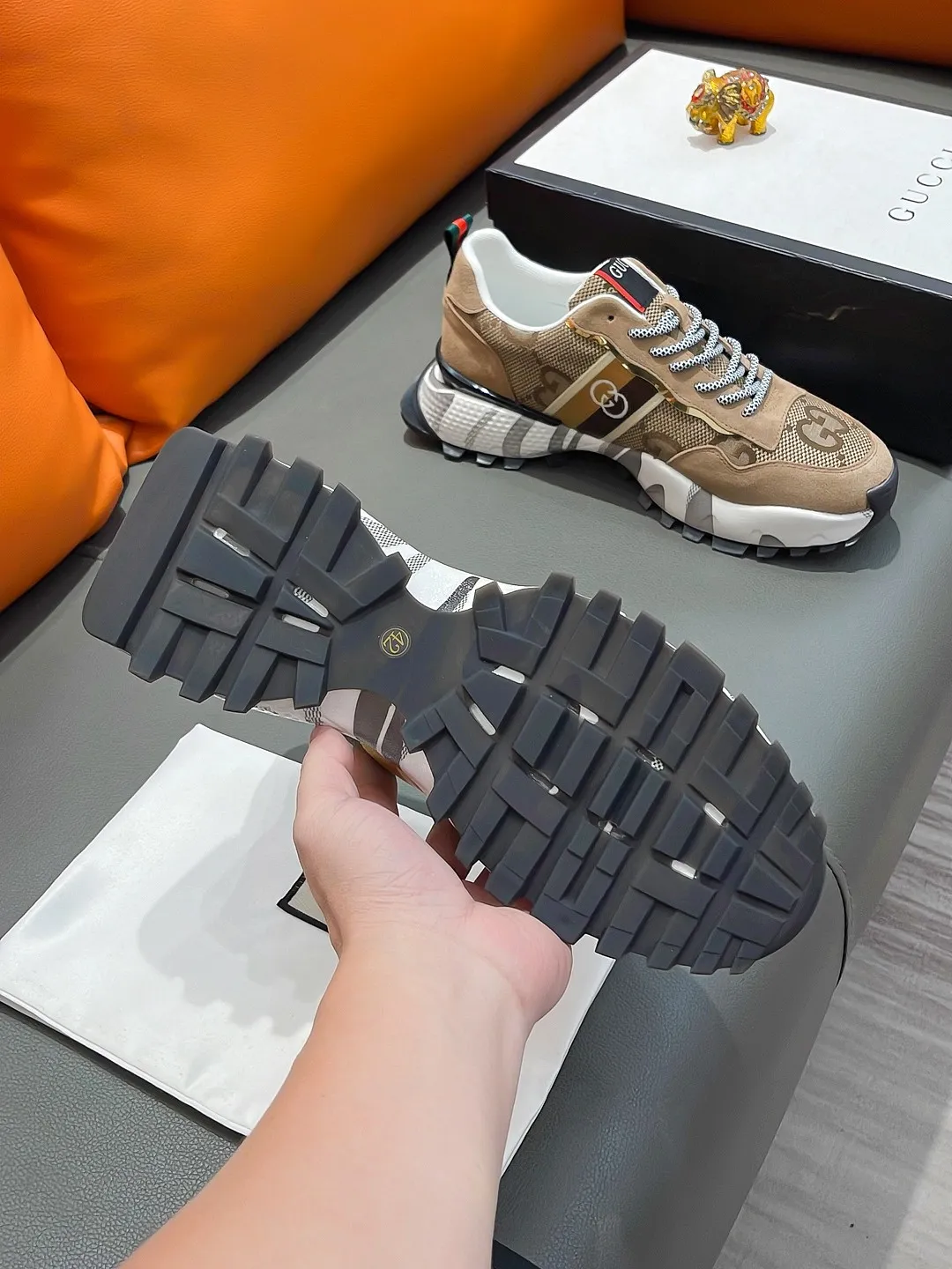 Men's shoes GUCCI "Gucci" P440 Regular size: 38-44 (casual shoes) Product materials: Selected cowhide upper, soft sheepskin lining; original outsole.